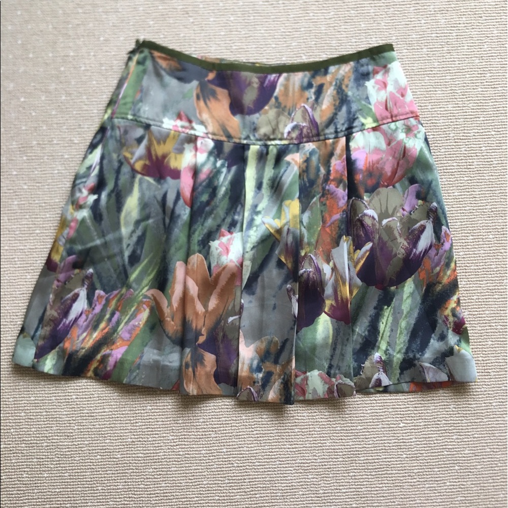 Ted Baker Watercolor Floral Print Skirt (sz. 1) - Picture 4 of 8